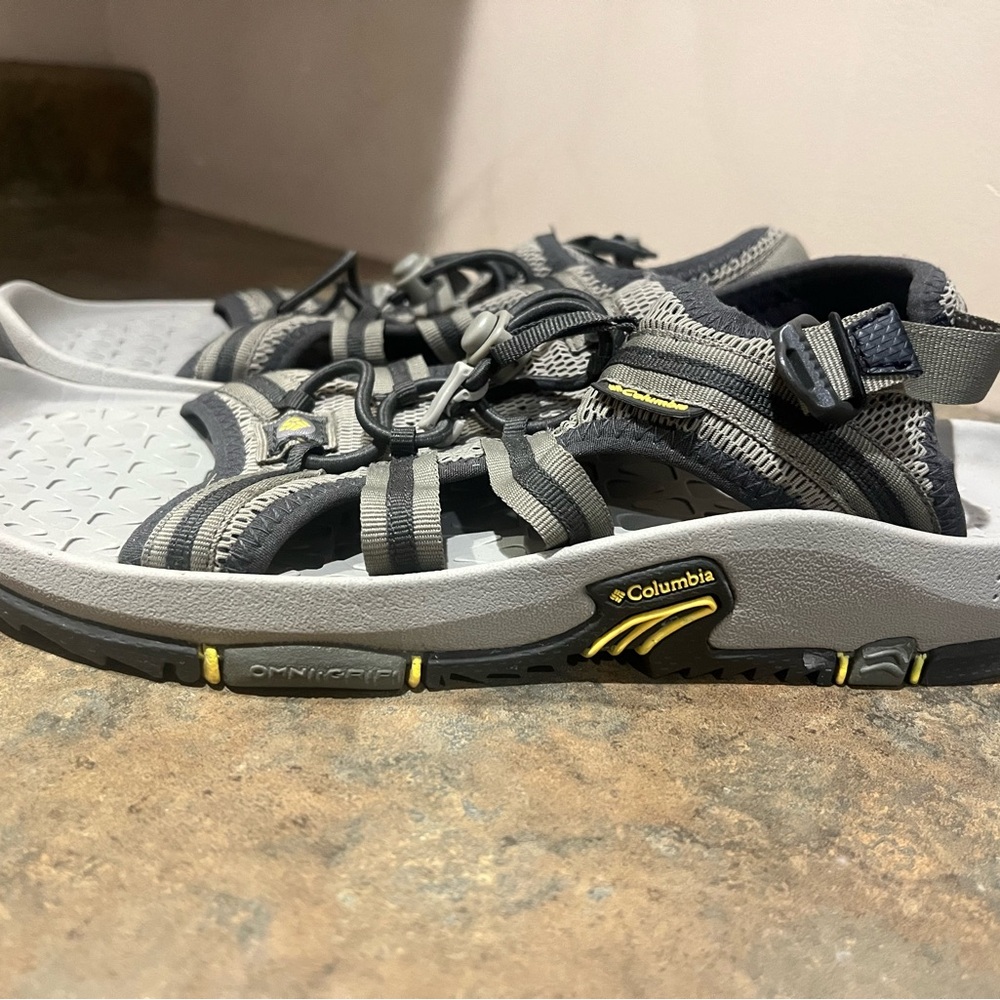 Columbia Gray and Black Outdoor Sandals